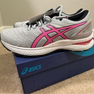 Women’s ASICS Gel Nimbus 22 Size 9